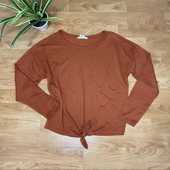 Caution to the Wind Women’s Burnt Orange Waffle Knit Front Tie Sweater Small - Picture 2 of 6